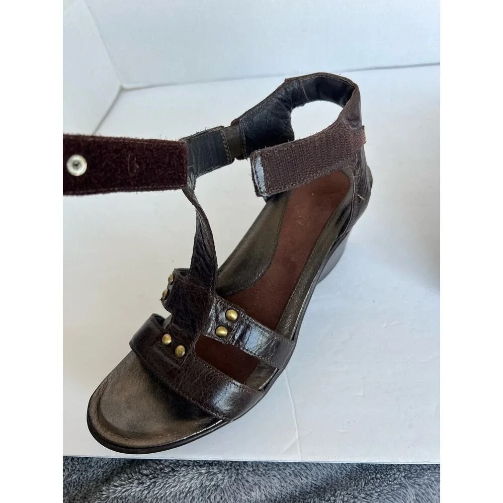NAOT FLIRT Ankle T-strap Platform Wedge Heels Sandals Brown Leather Sz‎ 10 - 41
